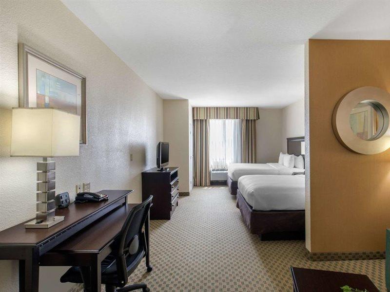 Fairfield By Marriott Inn & Suites Хилсбъро Екстериор снимка