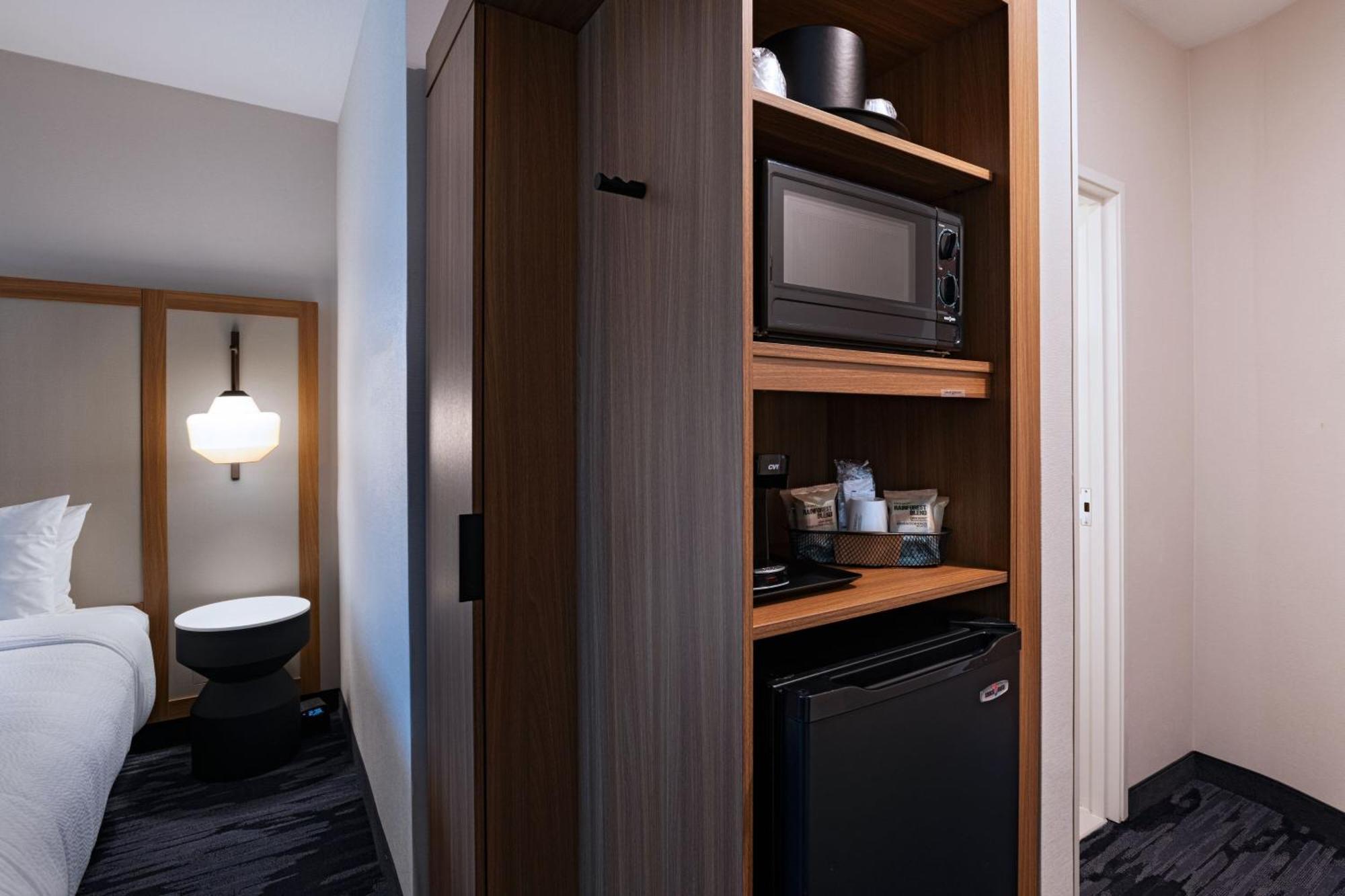 Fairfield By Marriott Inn & Suites Хилсбъро Екстериор снимка